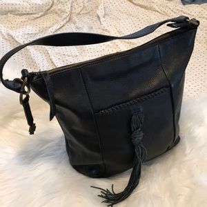 L u c k y  B r a n d • Bucket should we bag